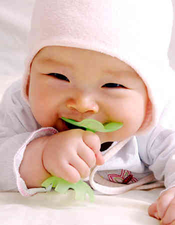 丹麦班博PK韩国LG,防过敏纸尿裤谁更好?