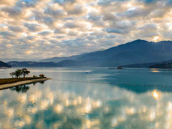 三伏天游冰洞 夏日避暑好去处