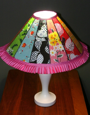 布艺手工制作:diy德雷斯登拼布尺台灯罩的做法